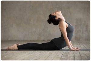 Le cobra, douleurs musculaires après le yoga