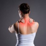 Douleurs musculaires entre les épaules